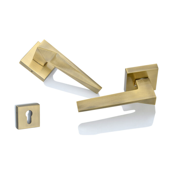 Brass Rose Handle DBRH 10001 Antique