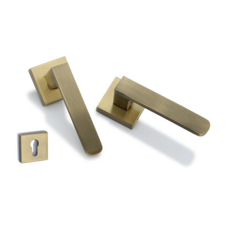 Brass Rose Handle DBRH 10007 Antique
