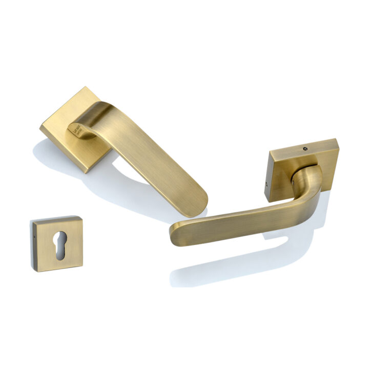Brass Rose Handle DBRH 10008 Antique